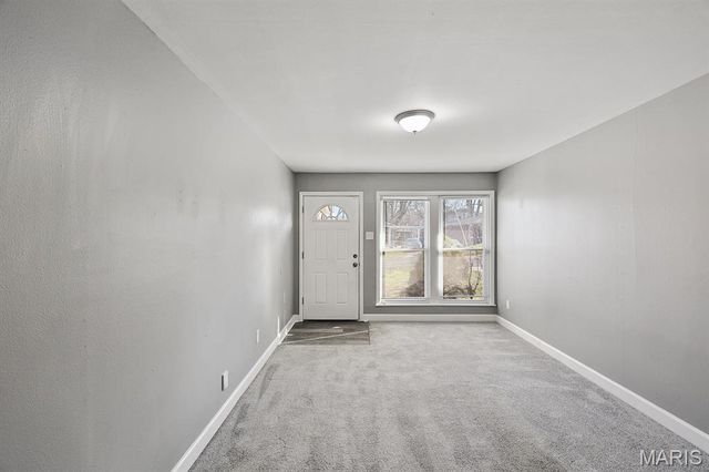 305 Saint Eugene Lane, Florissant, MO 63033