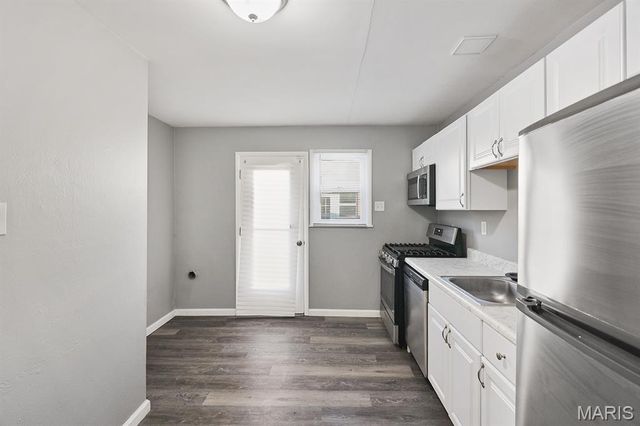 305 Saint Eugene Lane, Florissant, MO 63033