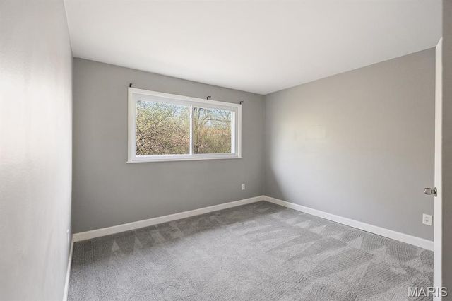 305 Saint Eugene Lane, Florissant, MO 63033