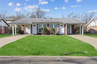 305 Saint Eugene Lane, Florissant, MO 63033