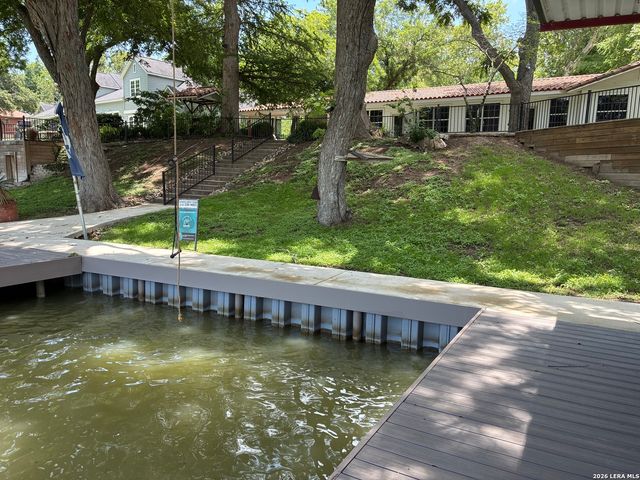 2323 Terminal Loop, Mcqueeney, TX 78123