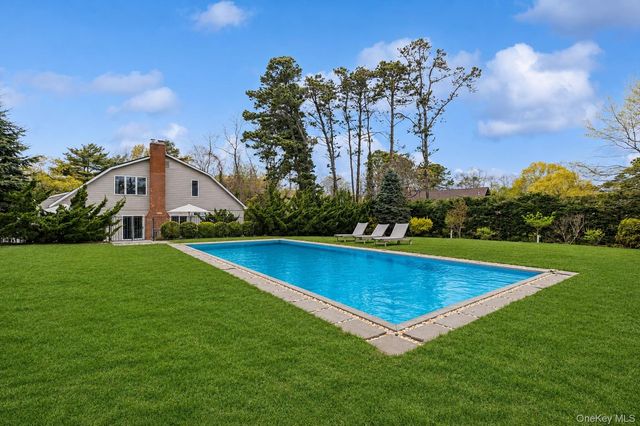 72 Hills Station Road, Southampton, NY 11968