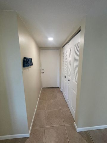 450 Egret Circle 9203, Delray Beach, FL 33444