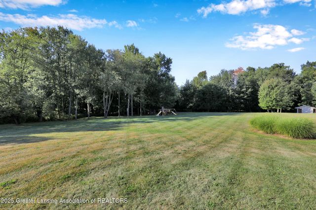 11744 E Grand River Avenue, Portland, MI 48875