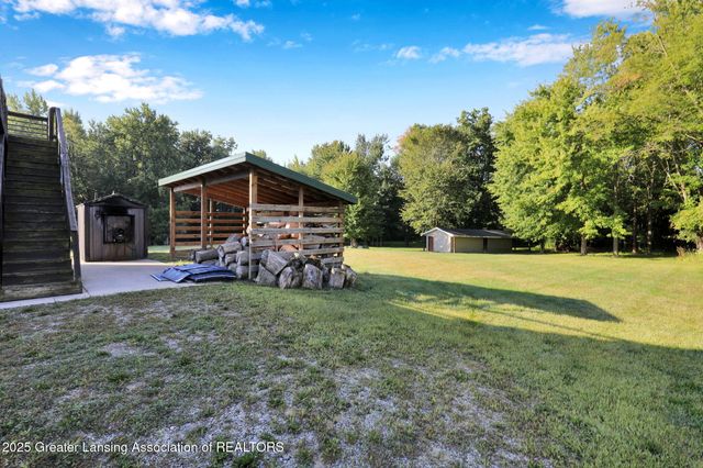 11744 E Grand River Avenue, Portland, MI 48875