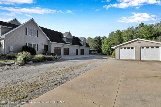 11744 E Grand River Avenue, Portland, MI 48875