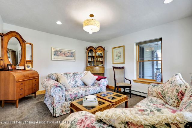 11744 E Grand River Avenue, Portland, MI 48875