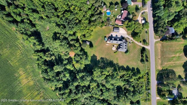 11744 E Grand River Avenue, Portland, MI 48875