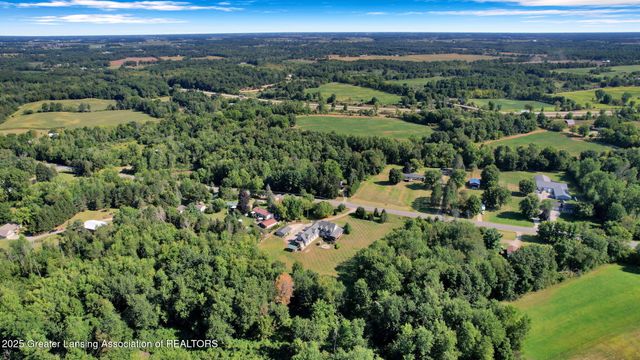 11744 E Grand River Avenue, Portland, MI 48875