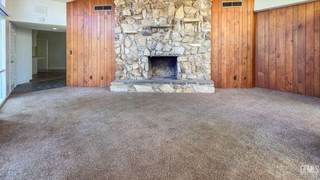 516 Denison Lane, Bakersfield, CA 93306