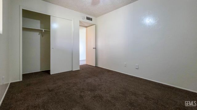 516 Denison Lane, Bakersfield, CA 93306