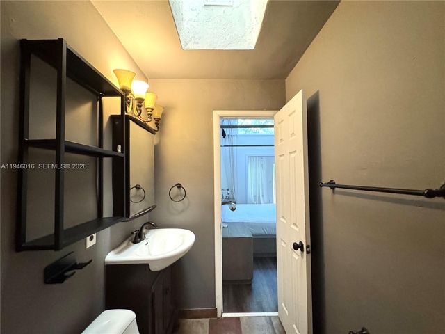 1785 Calais Dr 5, Miami Beach, FL 33141