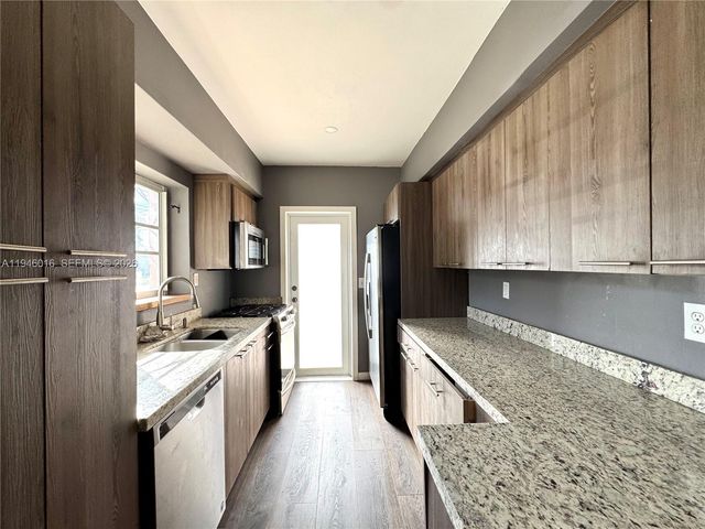 1785 Calais Dr 5, Miami Beach, FL 33141