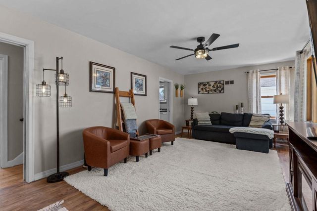 312 S LAKE STREET, Neenah, WI 54956