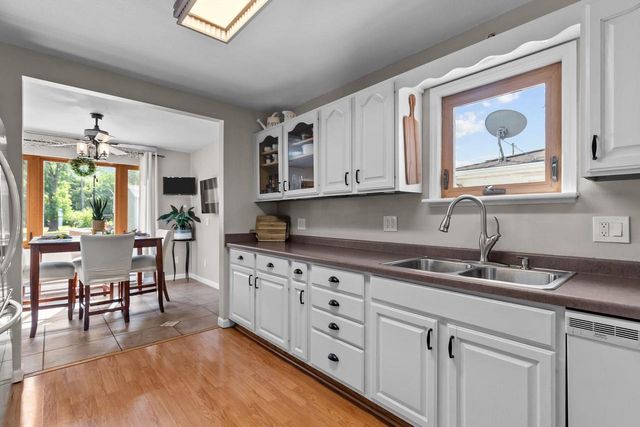 312 S LAKE STREET, Neenah, WI 54956