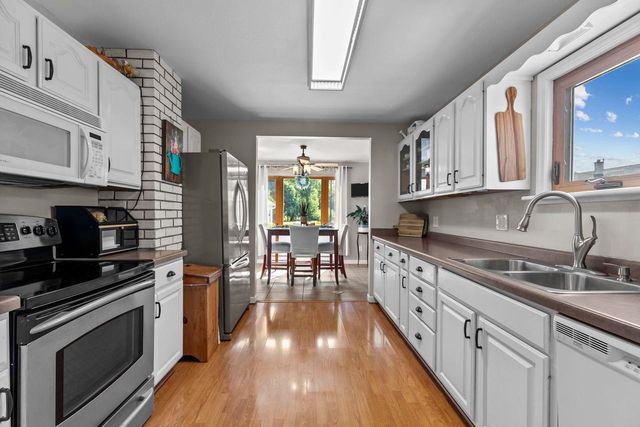 312 S LAKE STREET, Neenah, WI 54956