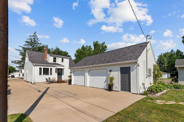 312 S LAKE STREET, Neenah, WI 54956