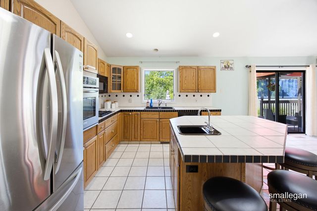 4227 Flamingo Avenue SW, Wyoming, MI 49509