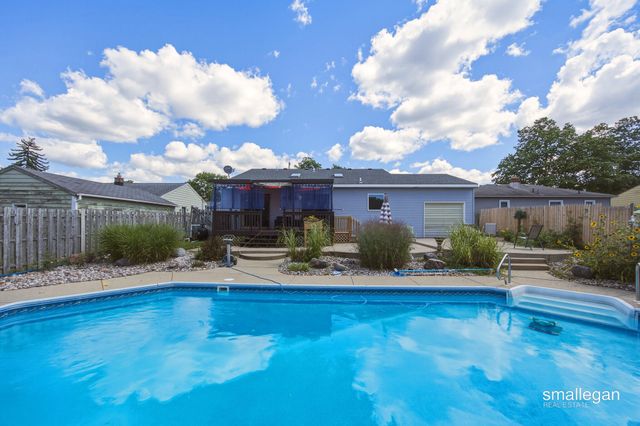 4227 Flamingo Avenue SW, Wyoming, MI 49509