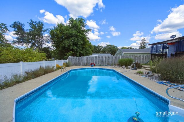 4227 Flamingo Avenue SW, Wyoming, MI 49509