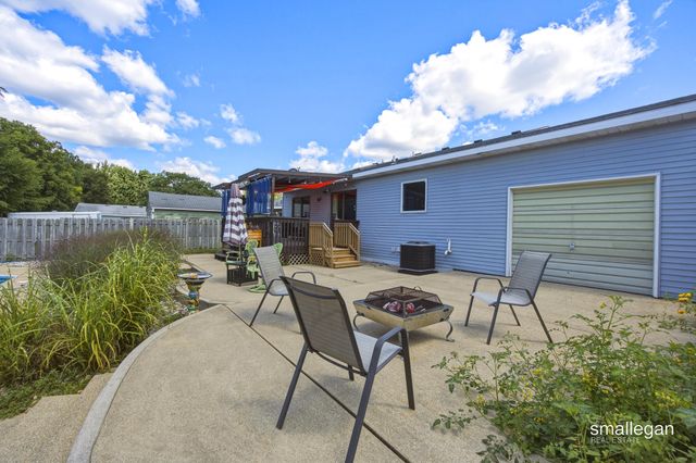 4227 Flamingo Avenue SW, Wyoming, MI 49509