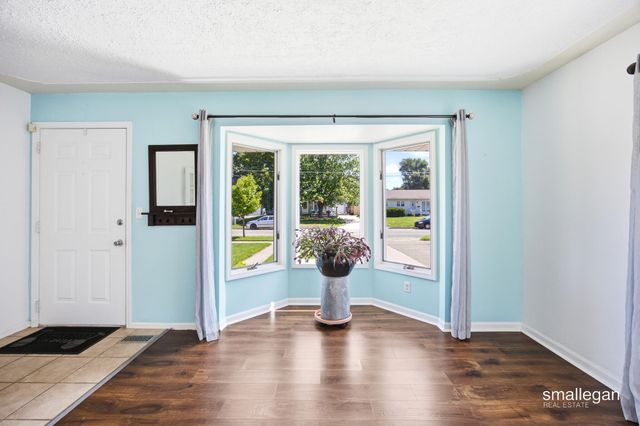 4227 Flamingo Avenue SW, Wyoming, MI 49509