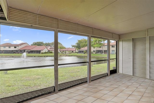 3273 W Inverrary Blvd W, Lauderhill, FL 33319