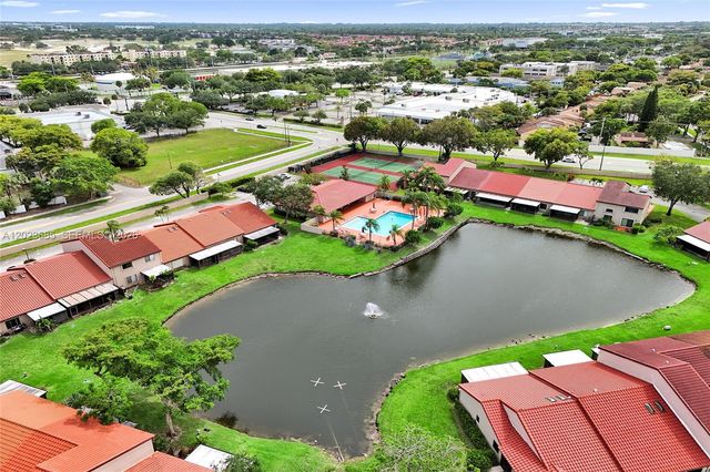 3273 W Inverrary Blvd W, Lauderhill, FL 33319