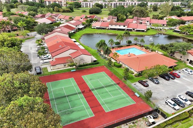 3273 W Inverrary Blvd W, Lauderhill, FL 33319