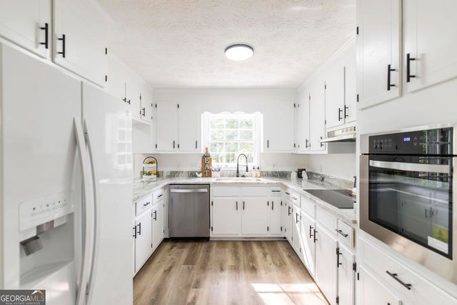 6806 Bay Point Drive, Macon, GA 31220