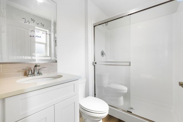 7672 Grapevine Ct, West Richland, WA 99353