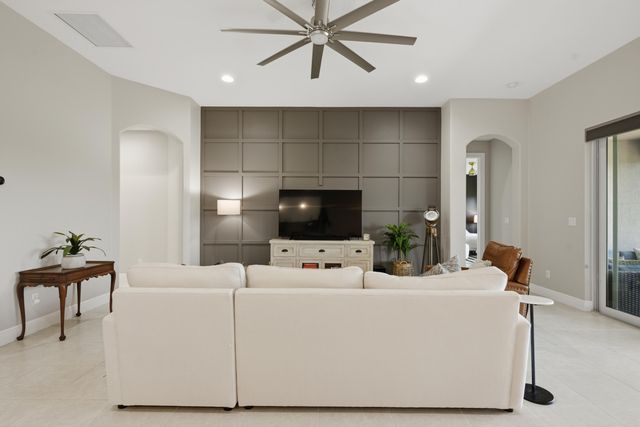 1650 Segovia Circle, Vero Beach, FL 32966