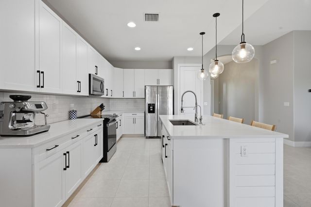 1650 Segovia Circle, Vero Beach, FL 32966