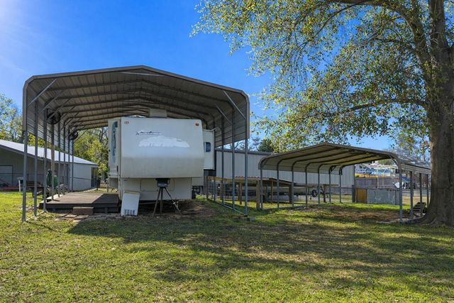 31 Kokomo Run, Point Blank, TX 77364