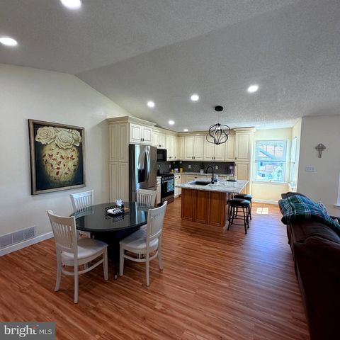 543 CEDAR HOLLOW DR, Yardley, PA 19067
