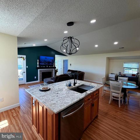 543 CEDAR HOLLOW DR, Yardley, PA 19067