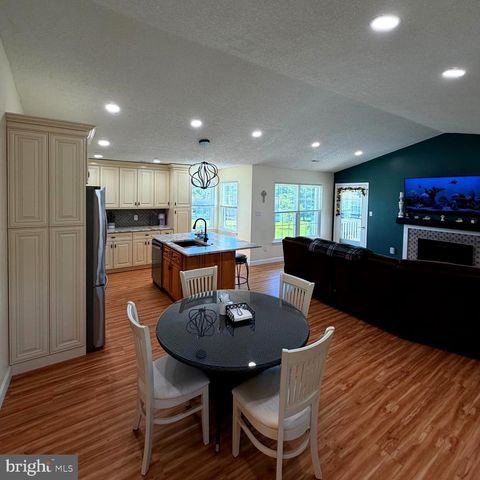 543 CEDAR HOLLOW DR, Yardley, PA 19067