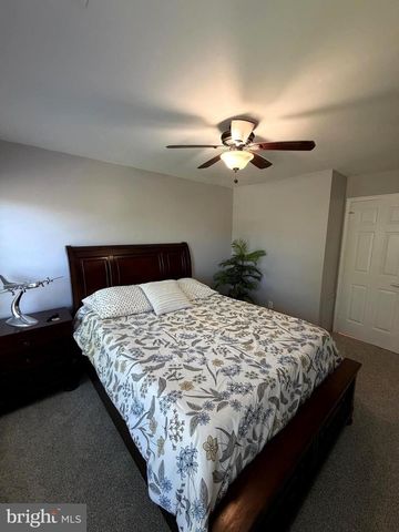 543 CEDAR HOLLOW DR, Yardley, PA 19067