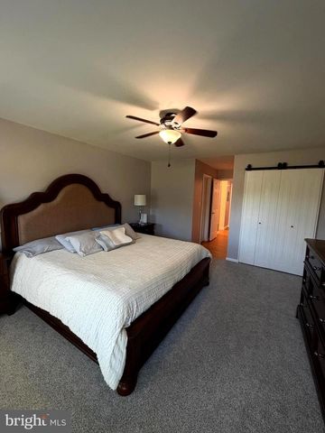 543 CEDAR HOLLOW DR, Yardley, PA 19067