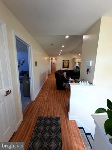543 CEDAR HOLLOW DR, Yardley, PA 19067