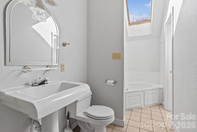 299 Blue Ridge Drive S 3, Marion, NC 28752