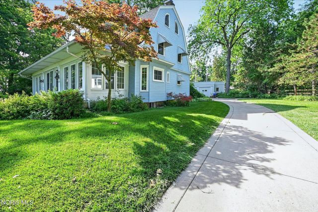 2333 Chevy Chase Lane, Toledo, OH 43614