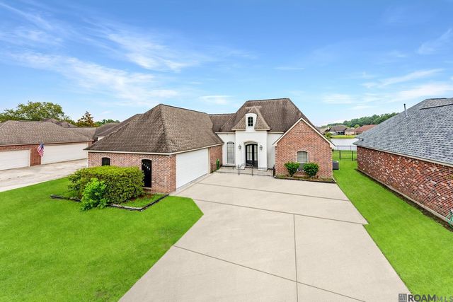 34184 Fountain View Dr, Walker, LA 70785