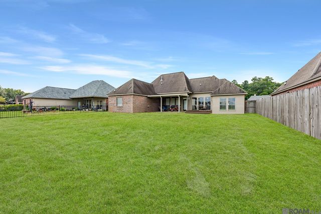 34184 Fountain View Dr, Walker, LA 70785