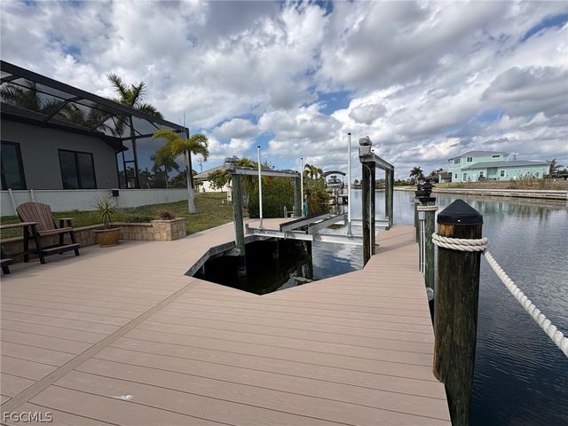 831 Old Burnt Store RD N, Cape Coral, FL 33993