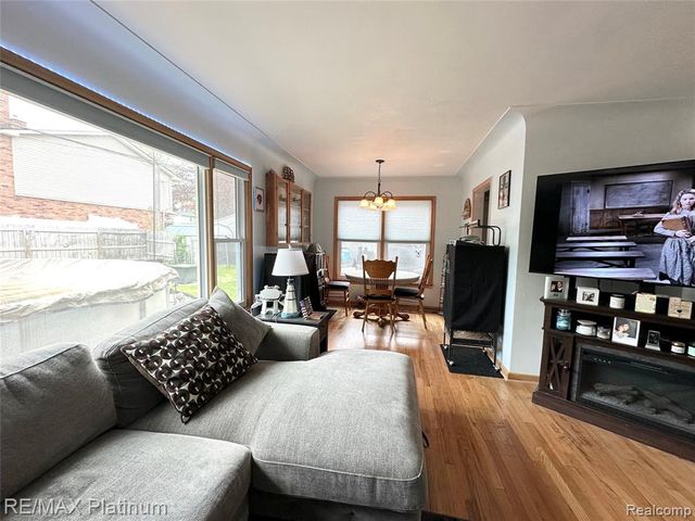 1015 Canal Street, Milford, MI 48381