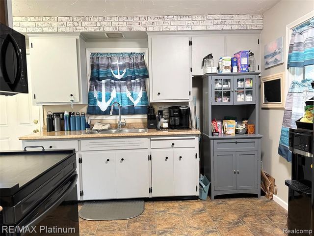 1015 Canal Street, Milford, MI 48381