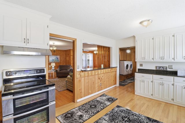 319 E Hampton Street, Elloree, SC 29047