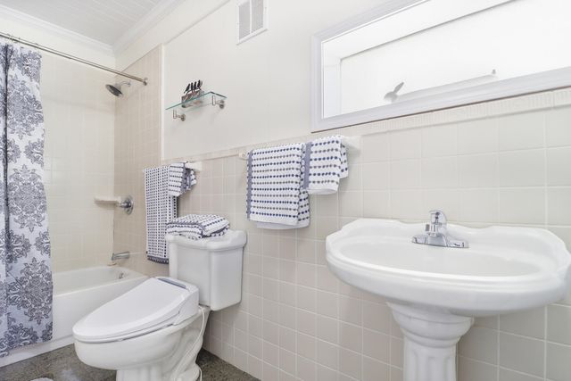 319 E Hampton Street, Elloree, SC 29047