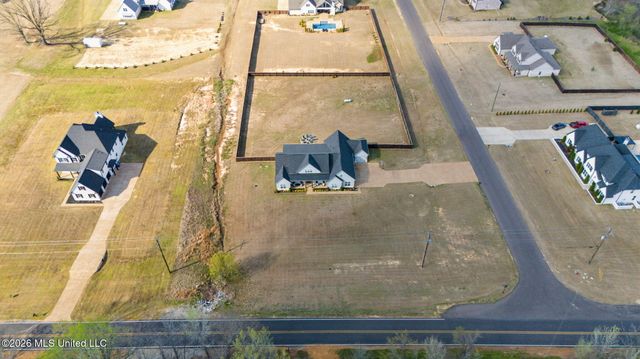2332 Slocum Road, Hernando, MS 38632